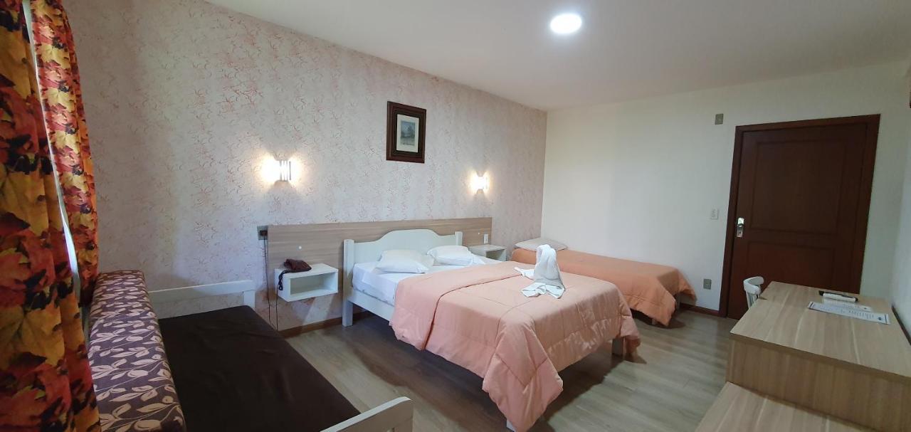 Hotel Alpen Hof 格拉玛多 外观 照片