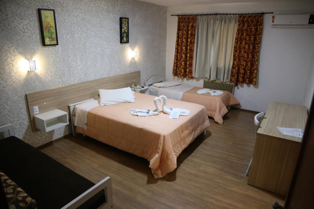 Hotel Alpen Hof 格拉玛多 外观 照片