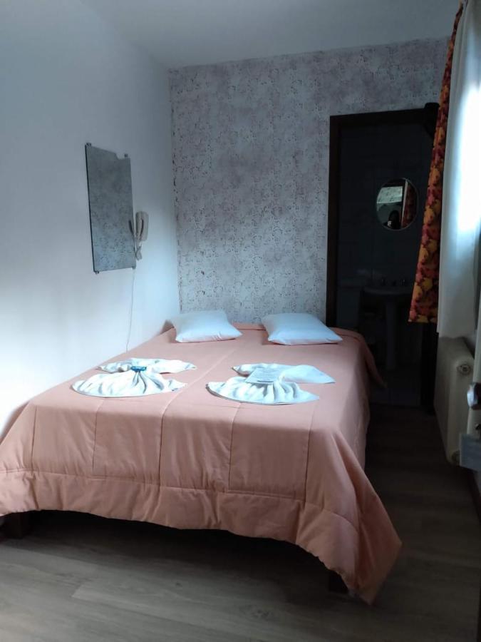 Hotel Alpen Hof 格拉玛多 外观 照片