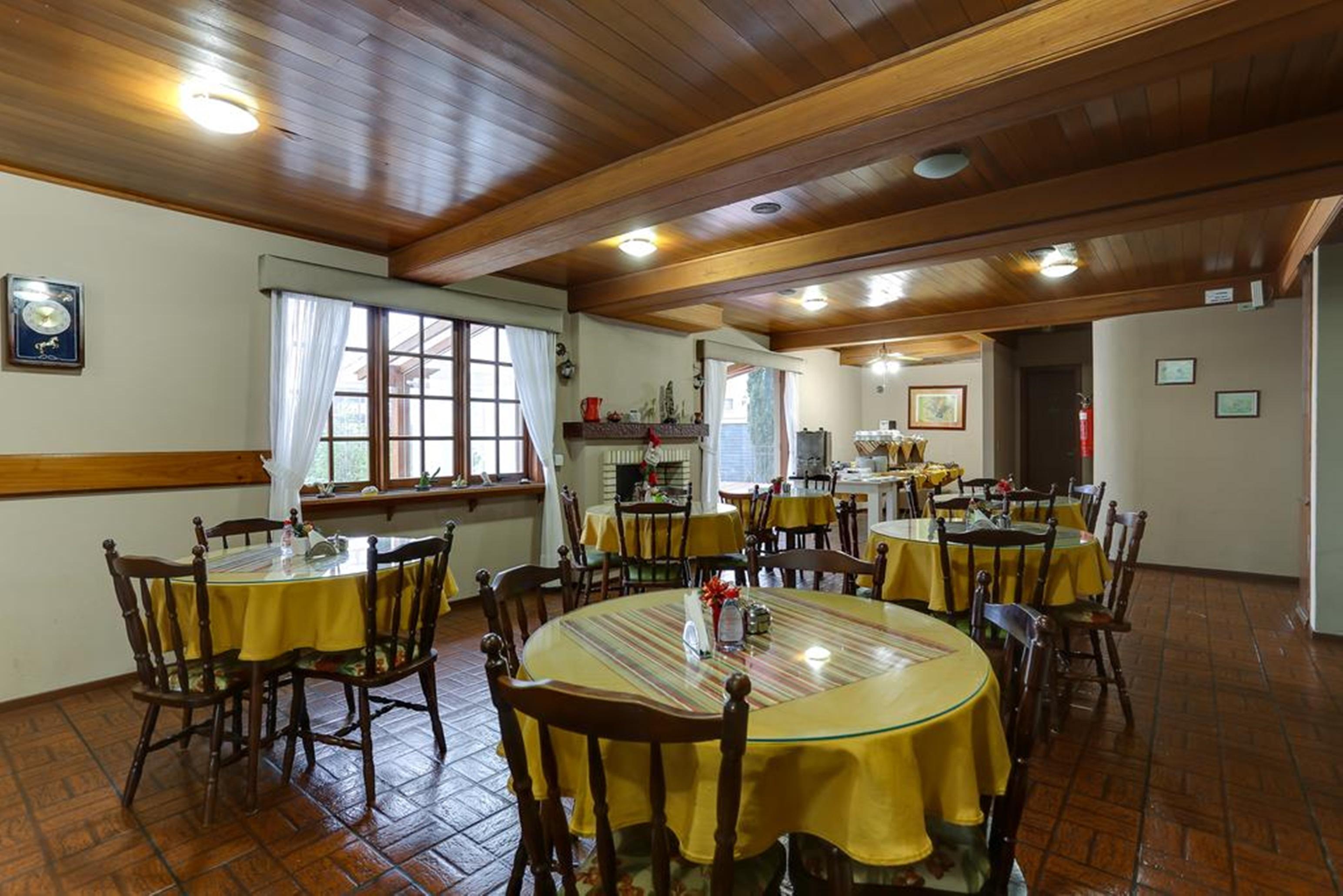 Hotel Alpen Hof 格拉玛多 外观 照片